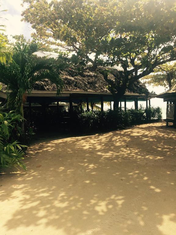 Vacations Beach Fale Hotel Manase Kültér fotó
