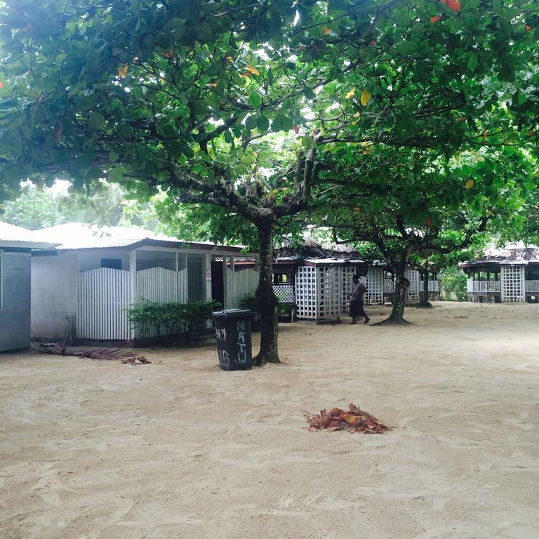 Vacations Beach Fale Hotel Manase Kültér fotó