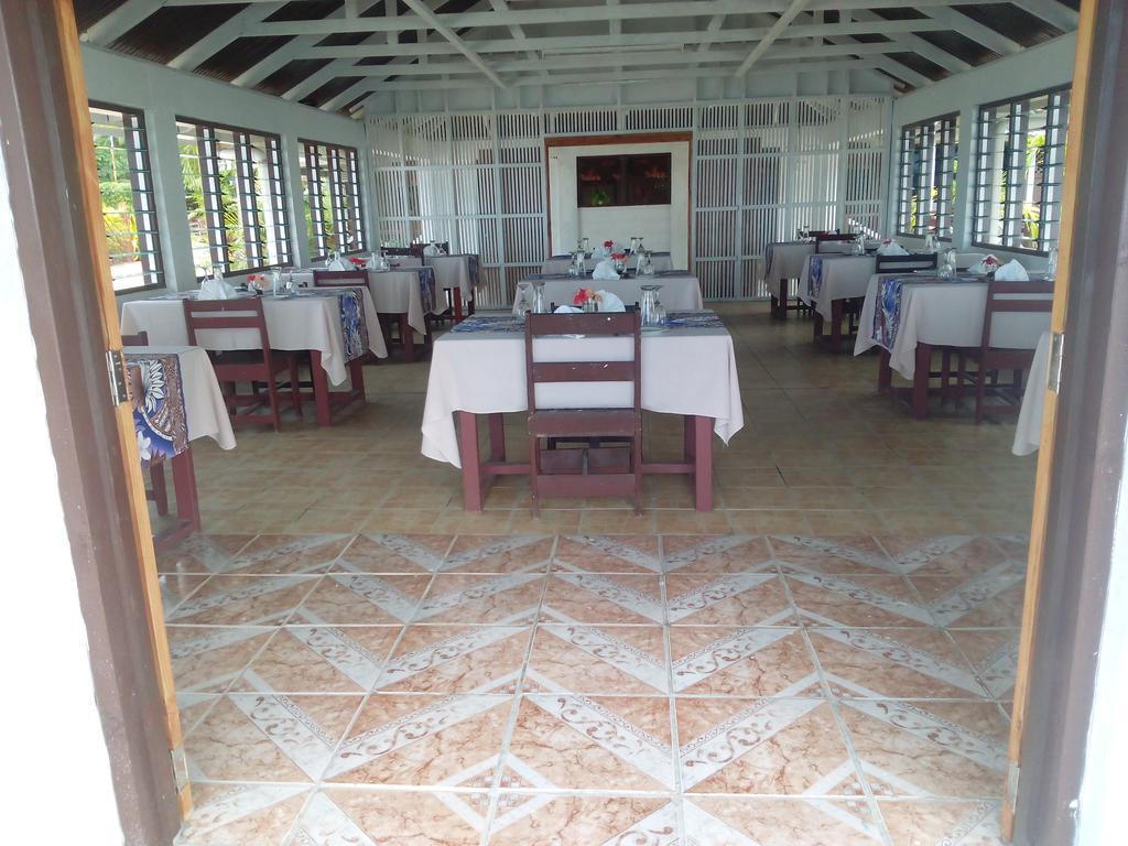 Vacations Beach Fale Hotel Manase Kültér fotó