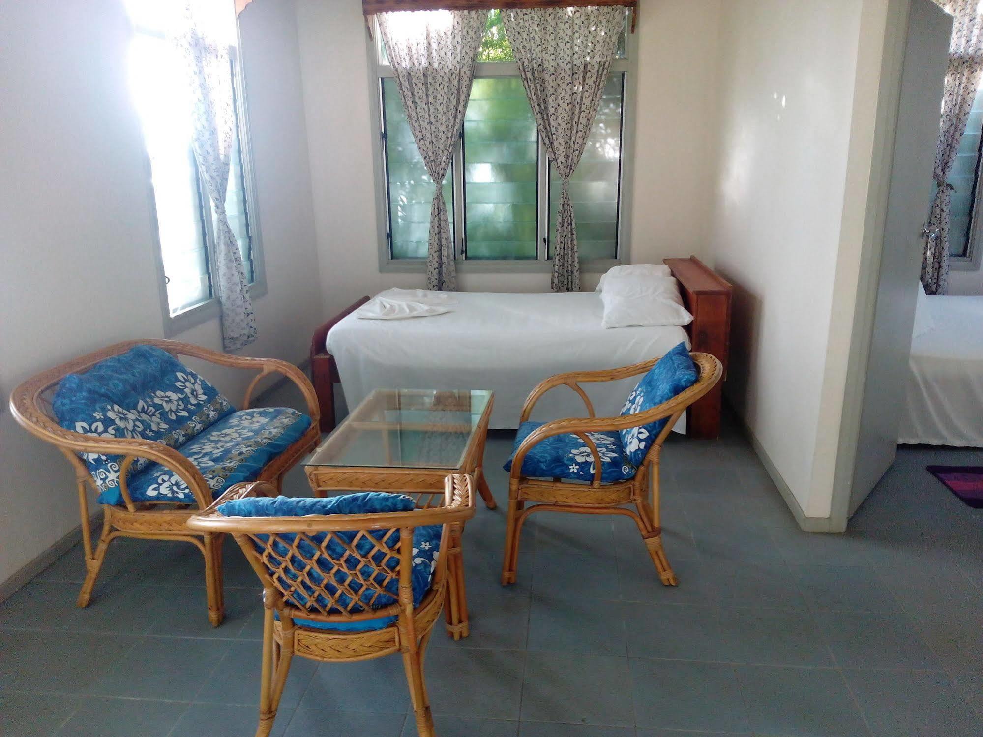 Vacations Beach Fale Hotel Manase Kültér fotó