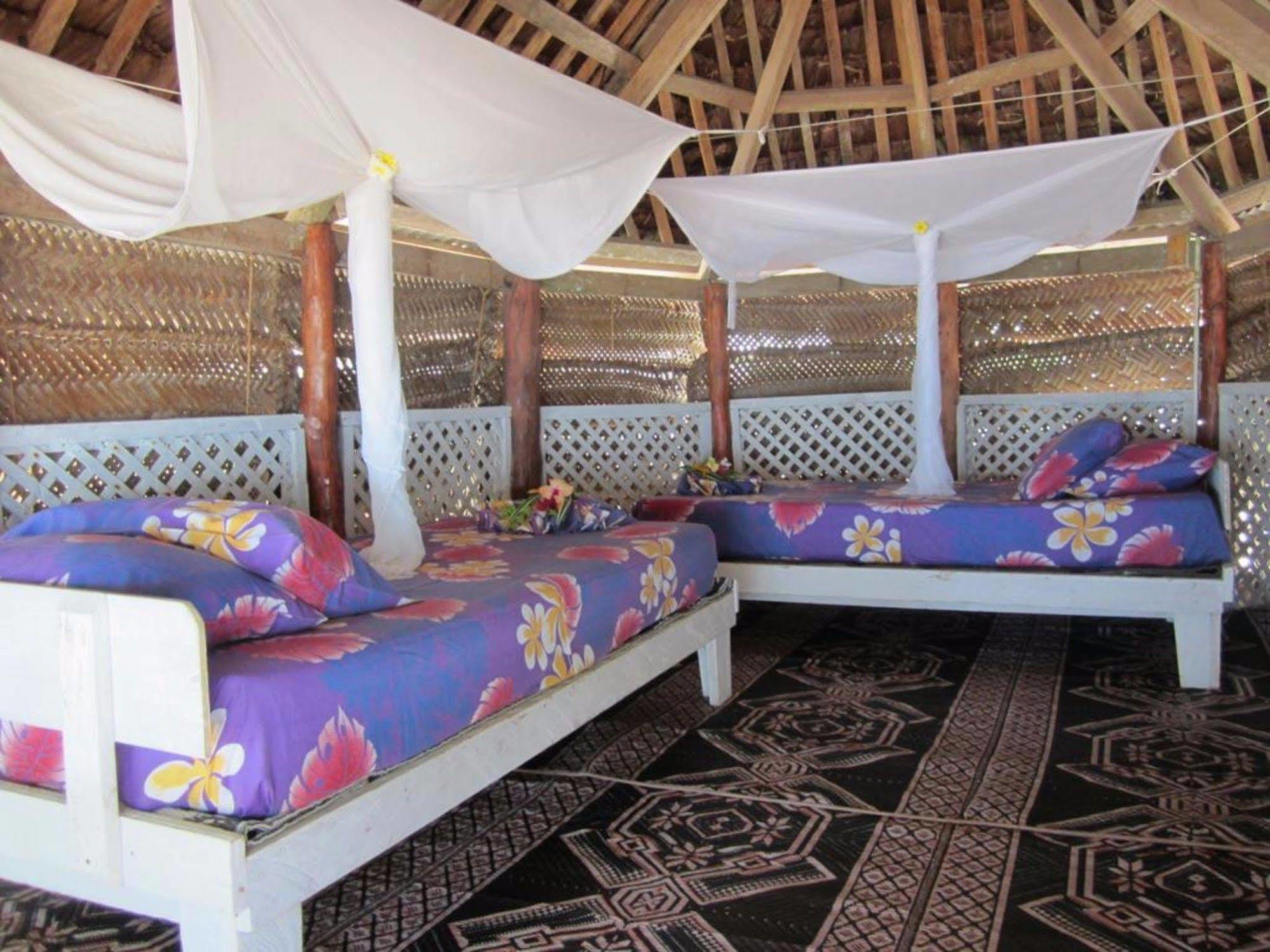 Vacations Beach Fale Hotel Manase Kültér fotó
